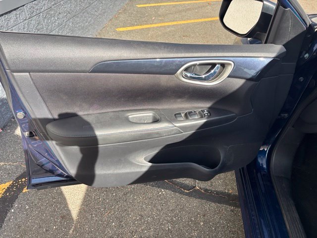 Certified Used 2018 Gray Nissan SR image 14