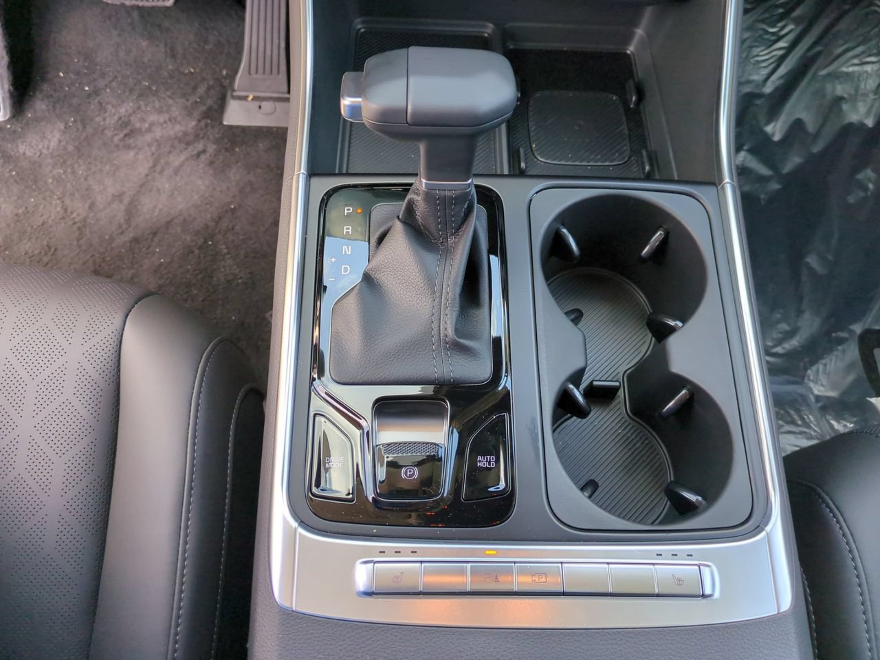 New 2026 Ivory Silver Kia EX image 18