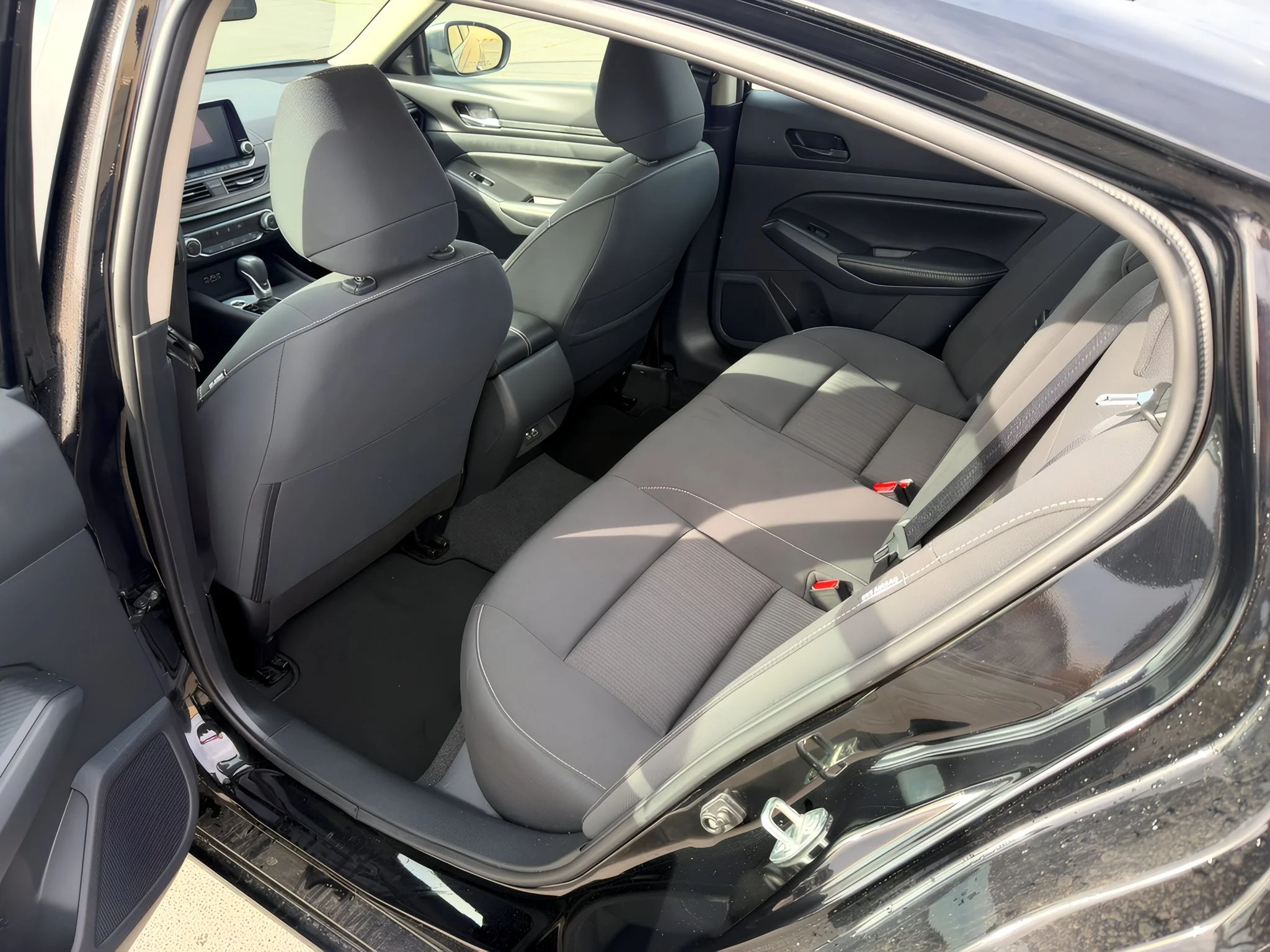 2025 Nissan Altima SV - Photo 27