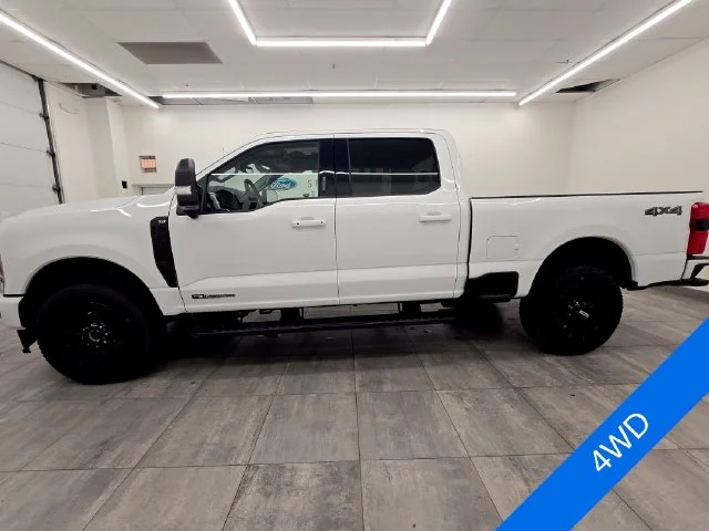 New 2026 Oxford White Ford F-250® XLT image 2