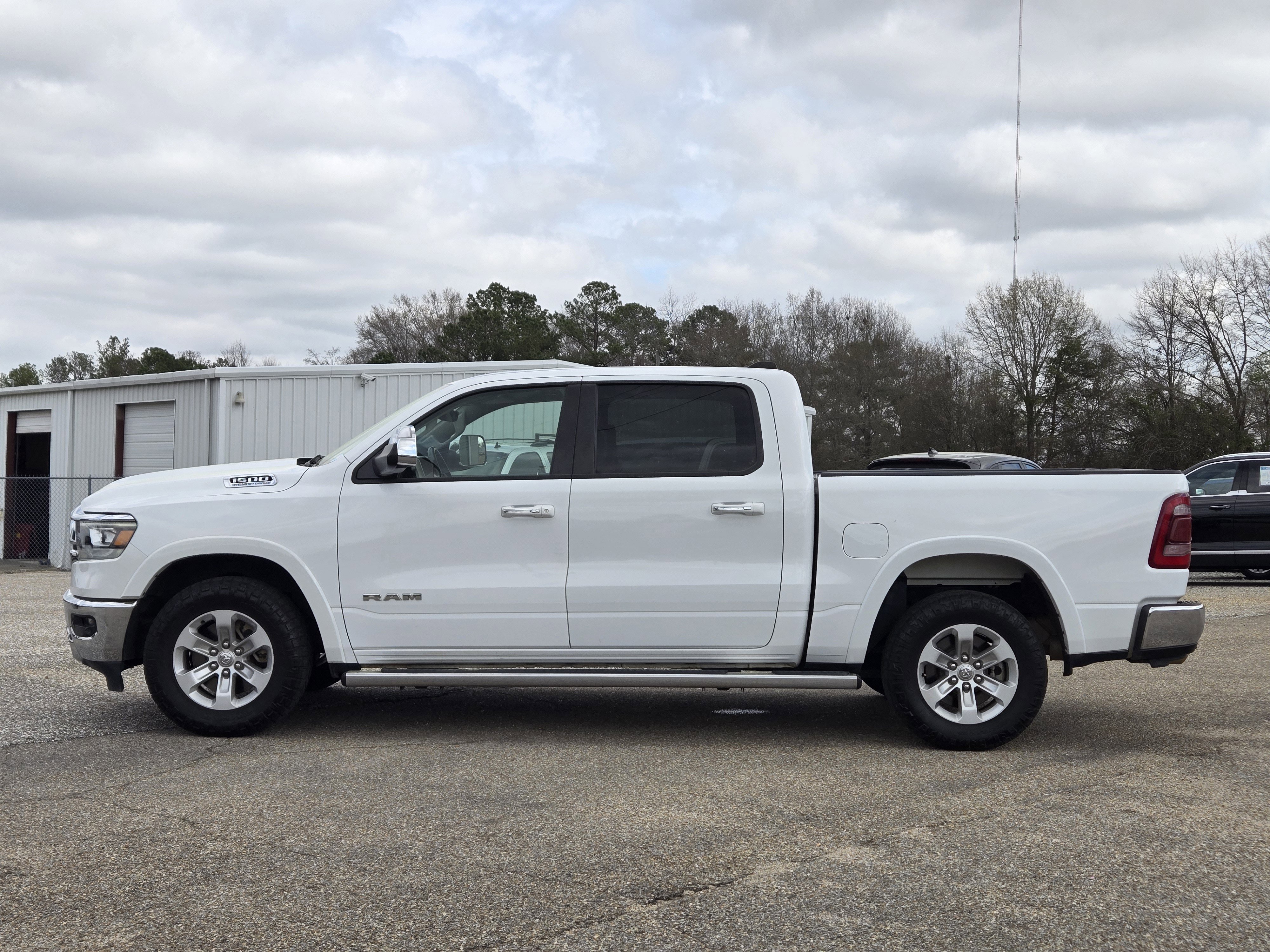 2022 RAM Ram 1500 Pickup Laramie - Photo 12