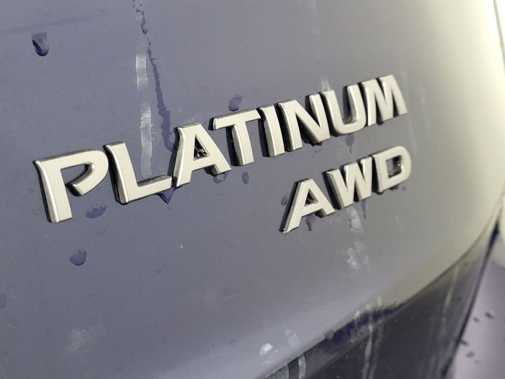 2025 Nissan Rogue Platinum - Photo 17