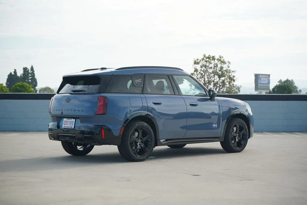 New 2027 Blue MINI Iconic image 3