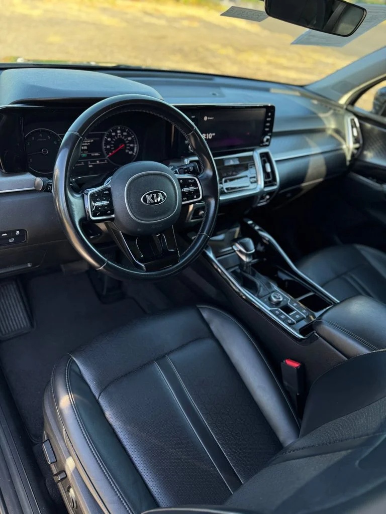 Used 2021 Everlasting Silver Kia SX image 32