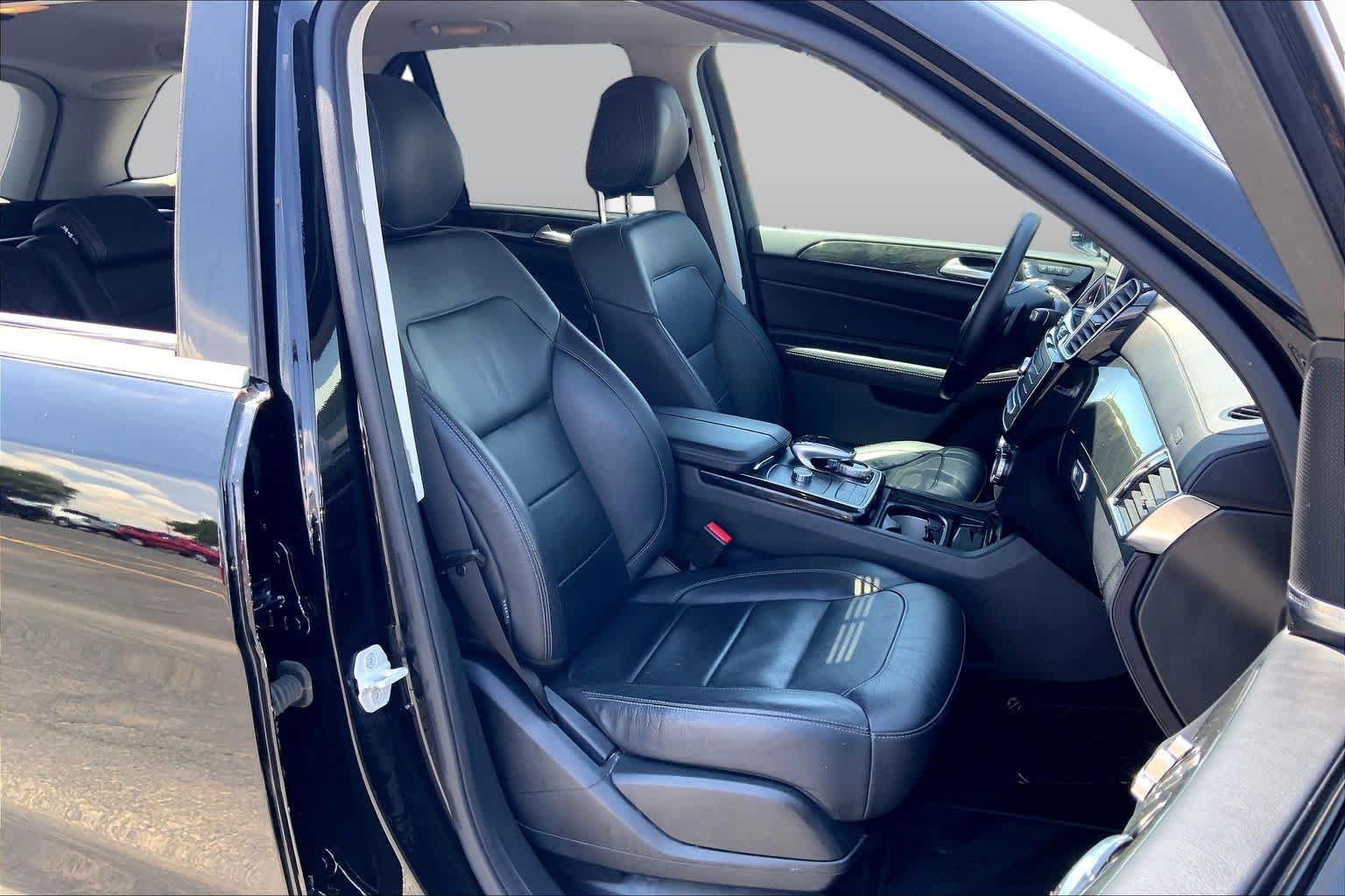 Used 2016 Polar White Mercedes-Benz GLE 400 image 9