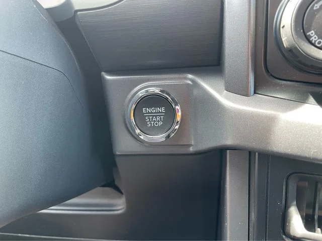 2025 Ford F-150 XLT - Photo 24