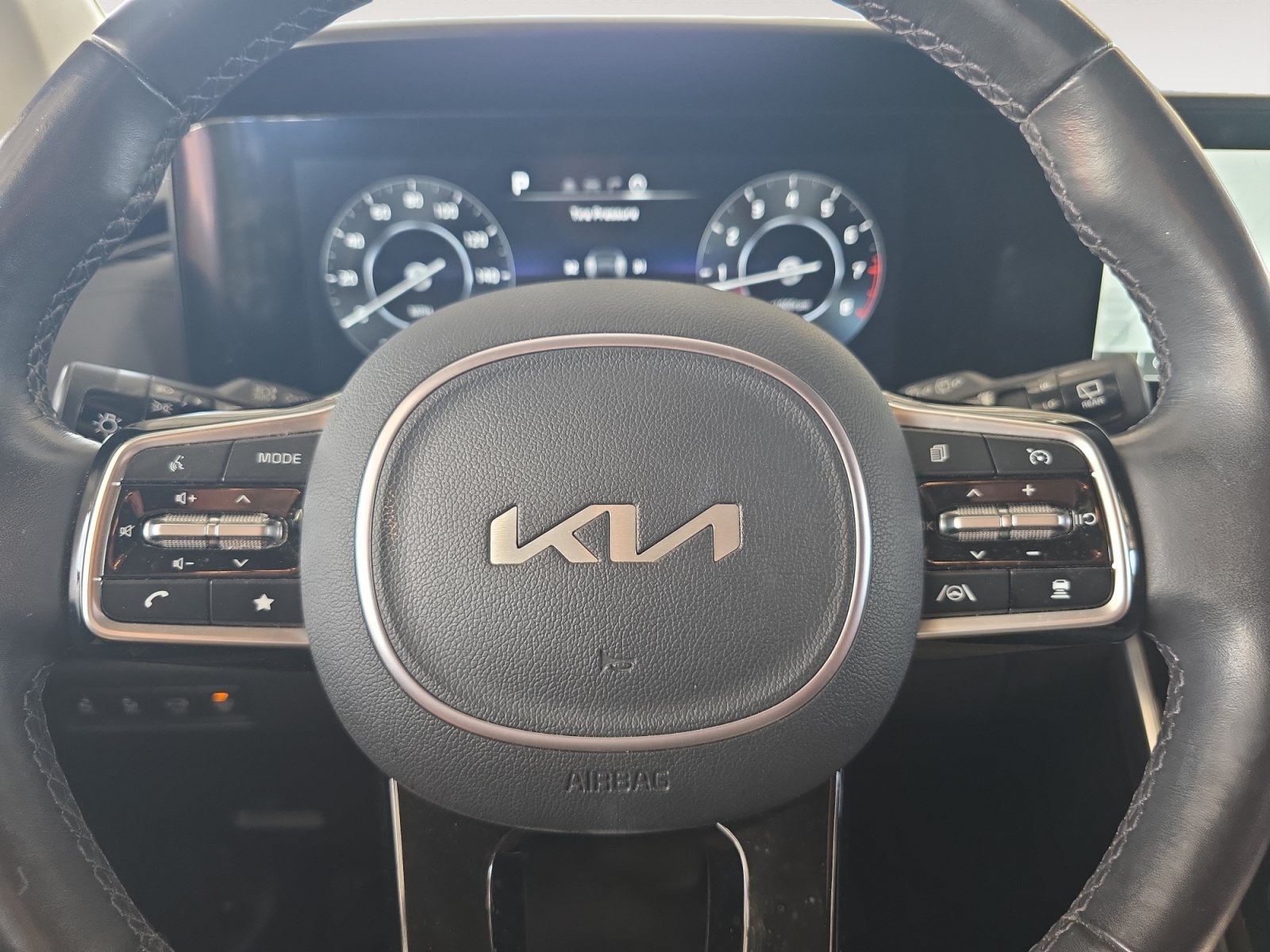 Certified Used 2024 Snow White Pearl Kia SX Prestige image 11