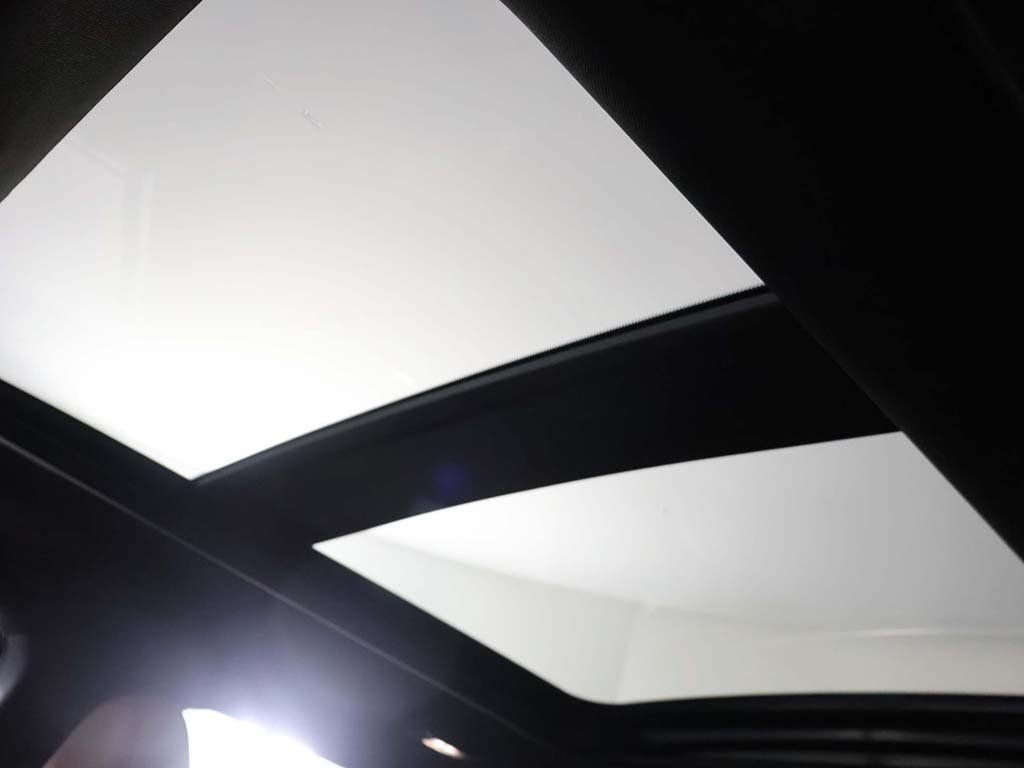 New 2026 White Mitsubishi SEL image 27