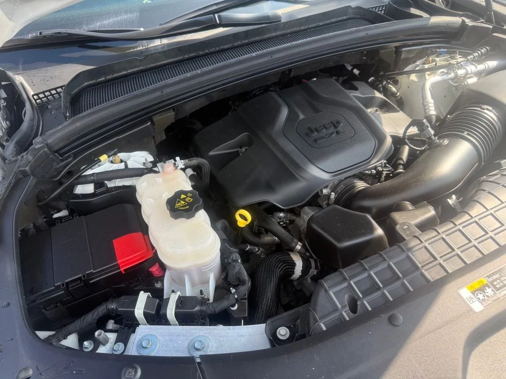 Used 2022 White Jeep Summit image 63