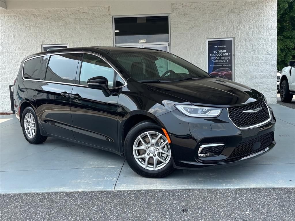 2025 Chrysler Pacifica