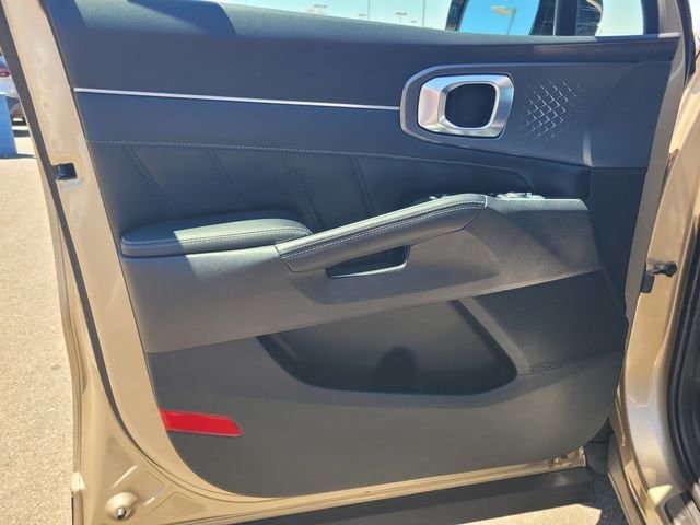 Used 2021 Beige Kia SX image 18