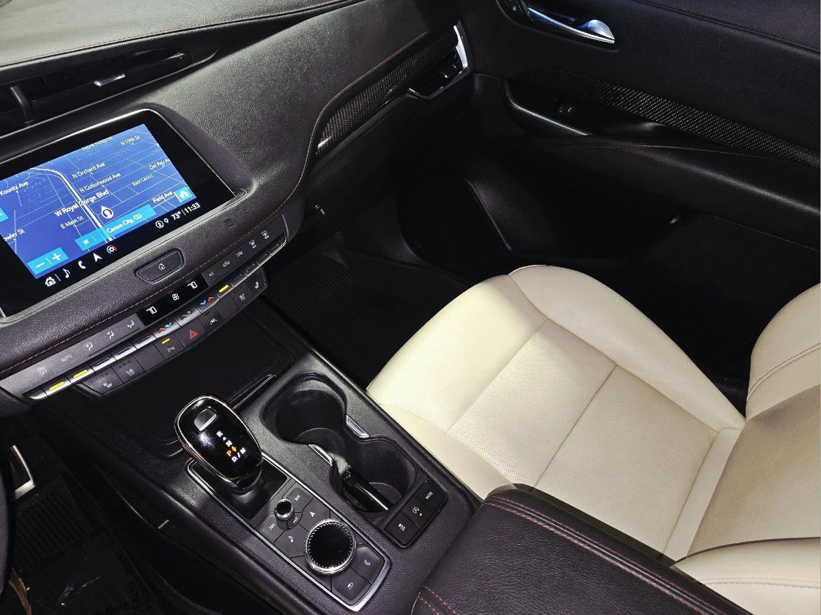 Used 2021 Crystal White Tricoat Cadillac AWD Sport image 36