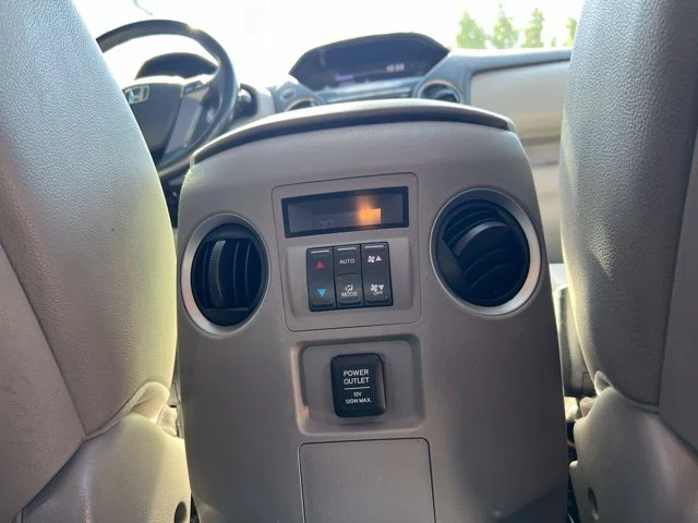 Used 2015 White Honda EX-L image 26