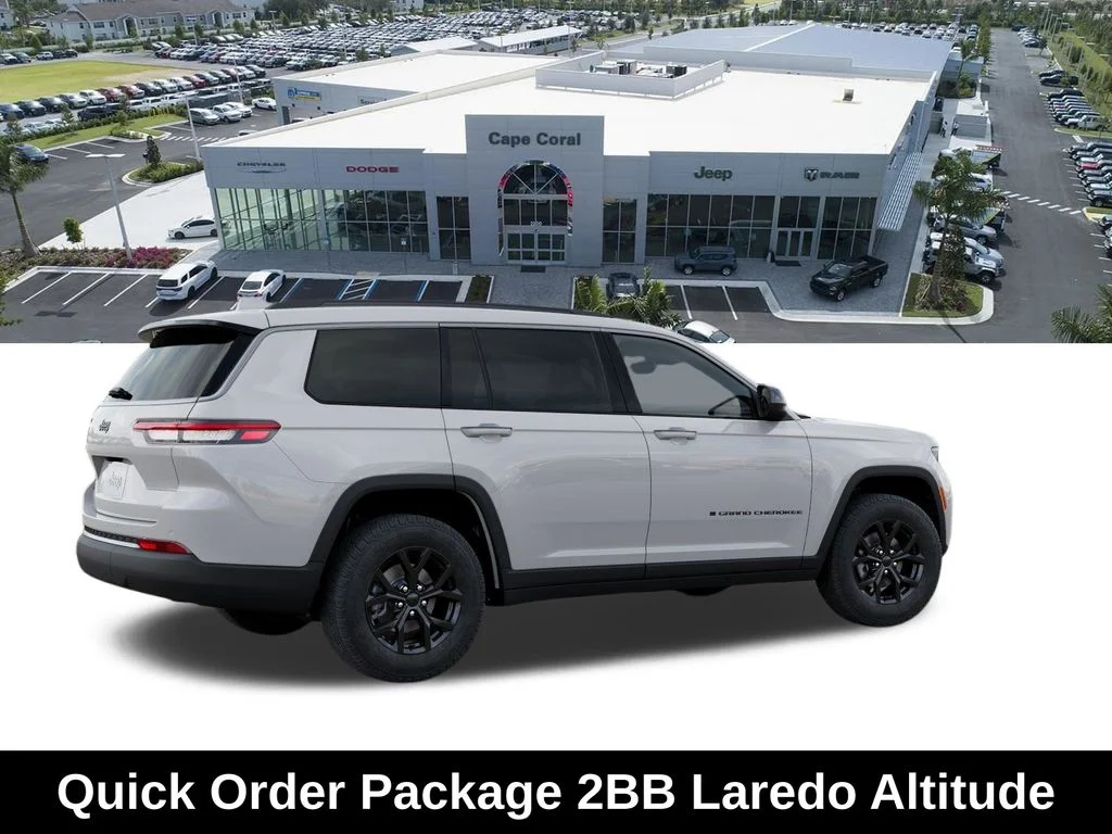 New 2026 Bright White Clear-Coat Exterior Paint Jeep Laredo Altitude image 4