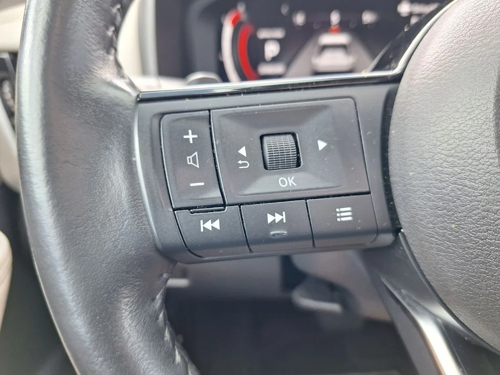 Used 2024 Black Nissan SL image 13
