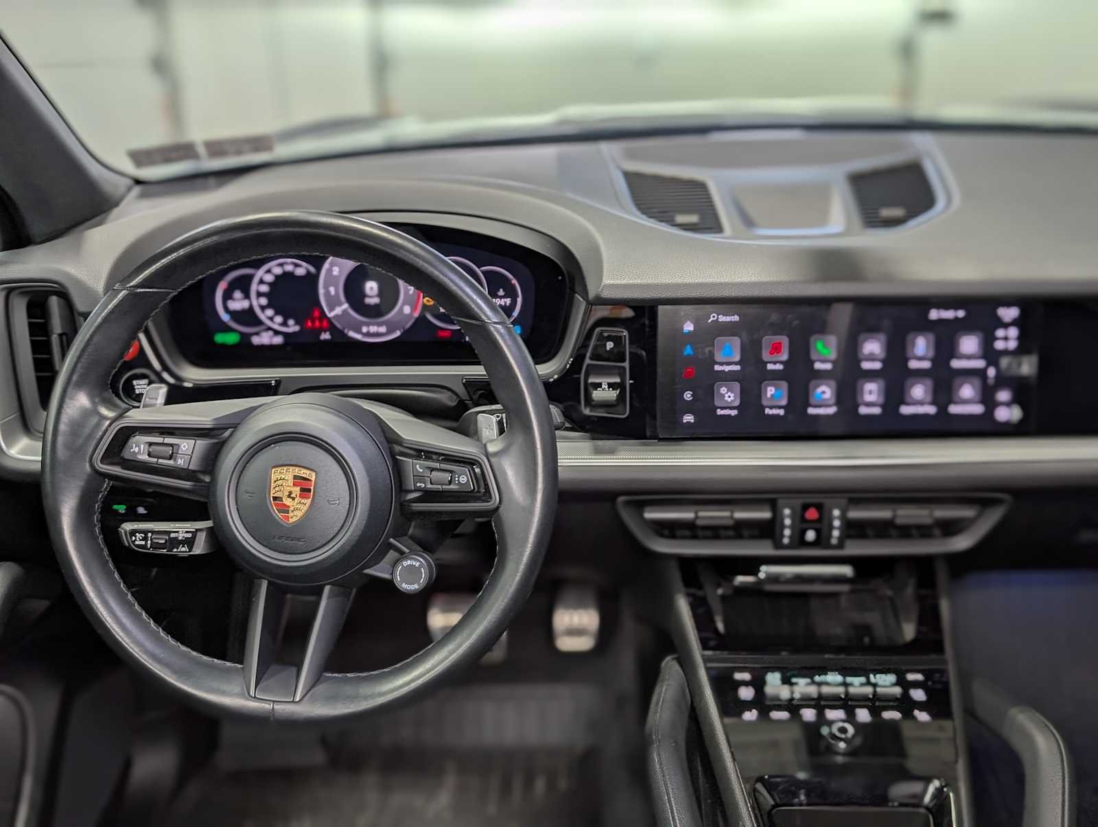 Used 2024 Montego Blue Metallic Porsche S image 4