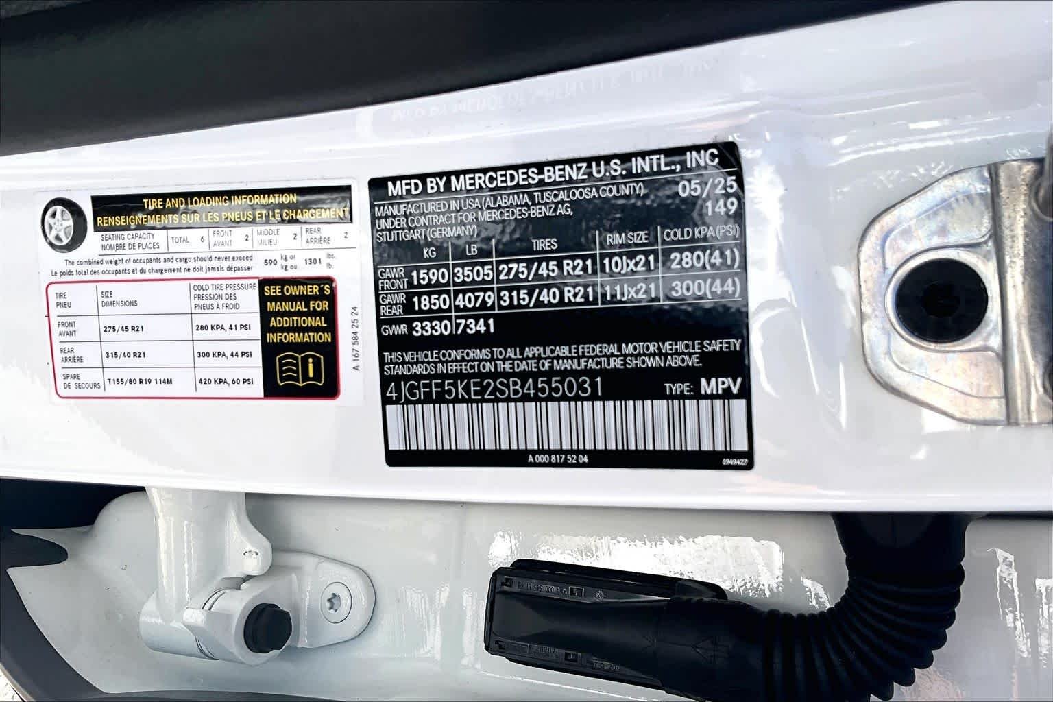 Used 2025 Polar White Mercedes-Benz GLS 450 image 35
