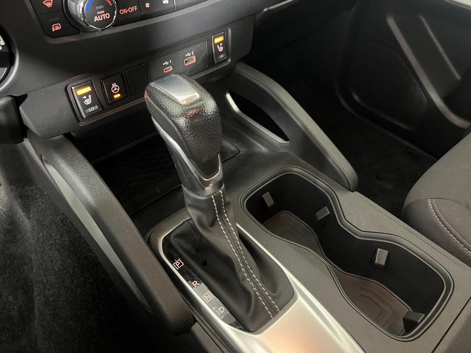 Used 2023 Deep Blue Pearl Nissan SV image 19