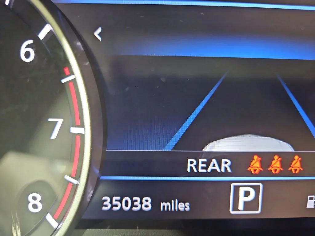 Used 2024 White Nissan SR image 18