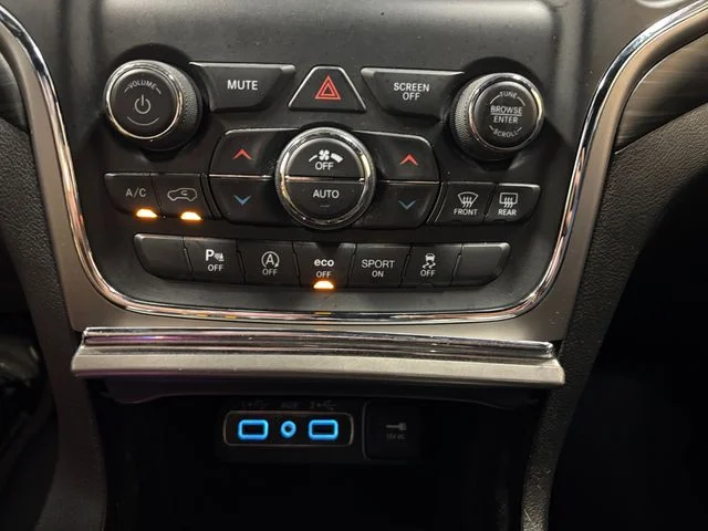 Used 2021 Gray Jeep Laredo E image 20
