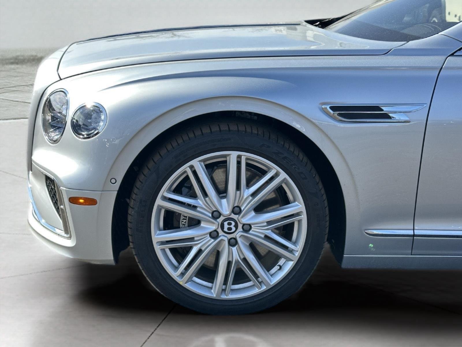 2026 Bentley Flying Spur - Photo 72
