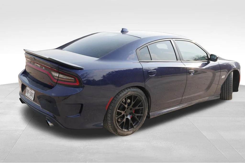 Used 2016 Blue Dodge R/T Scat Pack image 3