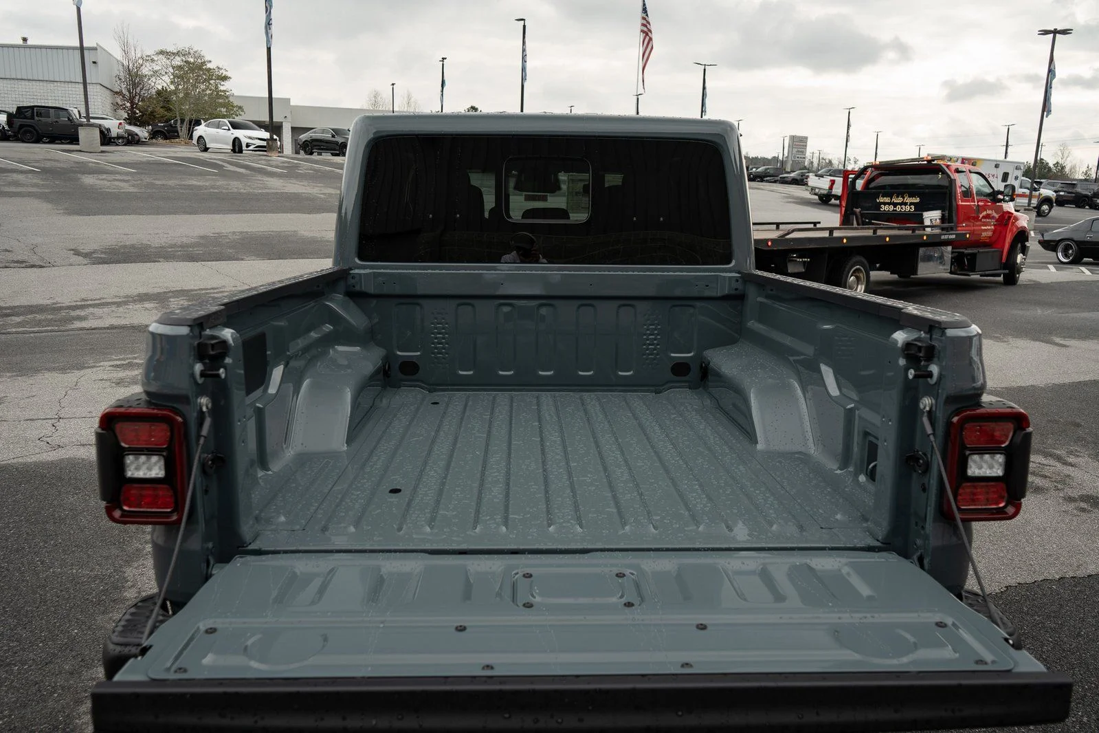 New 2026 Anvil Clearcoat Jeep Mojave X image 9