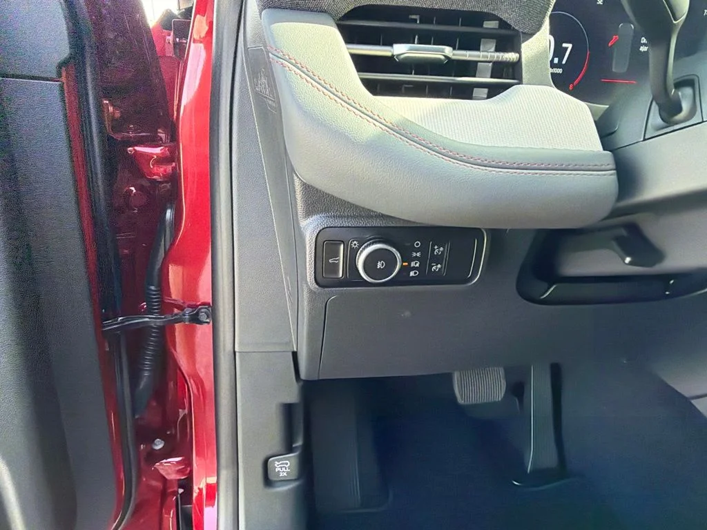 New 2027 Ruby Red Metallic Tinted Clearcoat Ford Active image 22