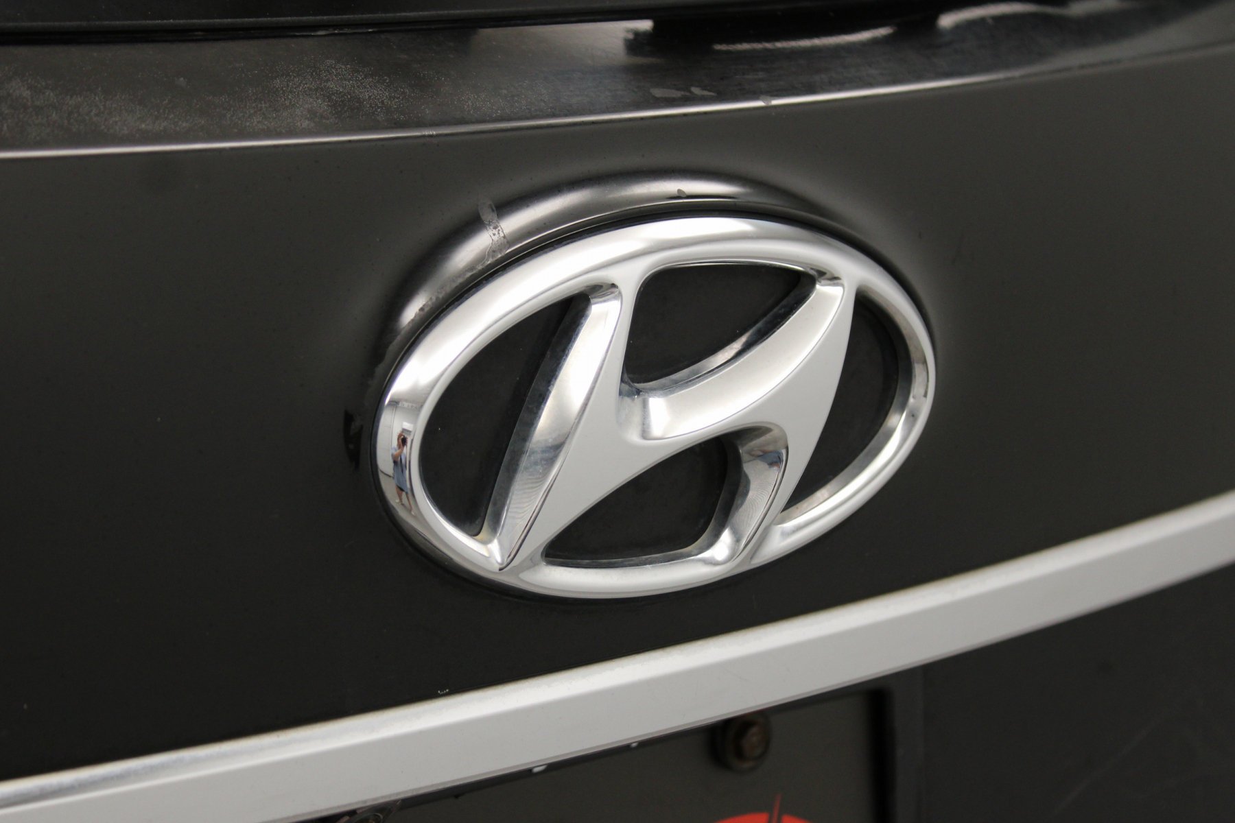 Used 2018 Becketts Black Hyundai Limited Ultimate 3.3L Auto image 24