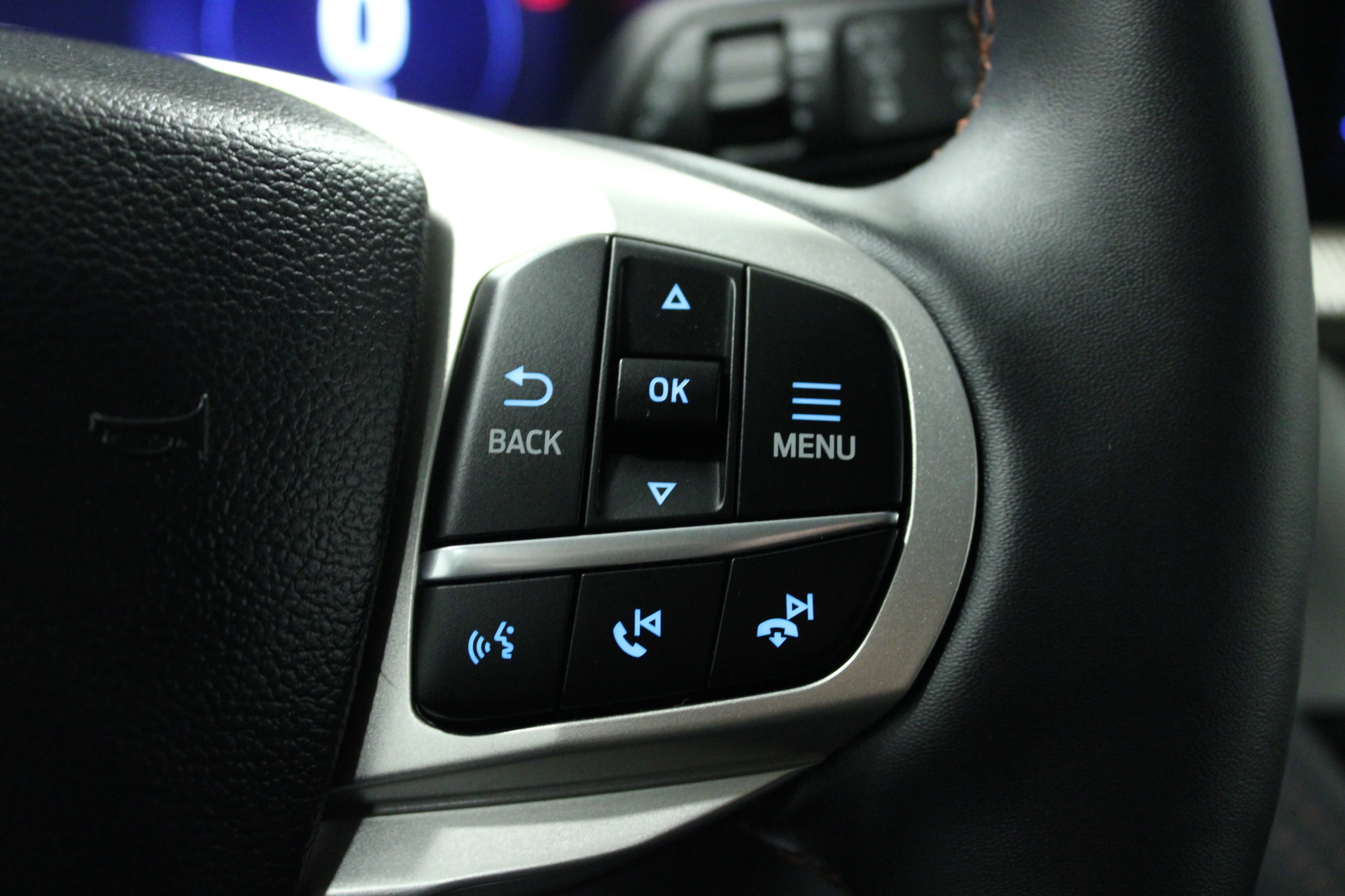 Used 2025 Carbonized Gray Metallic Ford Active image 22