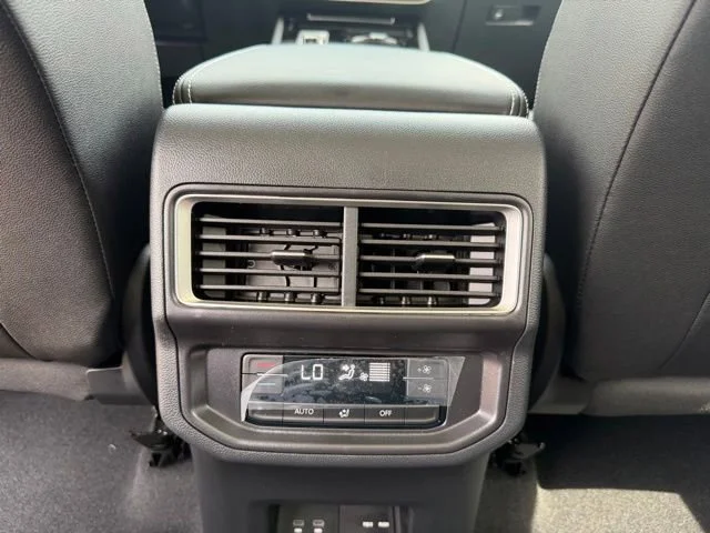 New 2026 Opal White Pearl Volkswagen 2.0T SE w/Technology image 8