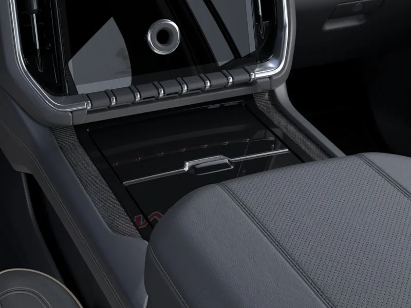 New 2026 ONYX BLACK GMC Elevation image 23