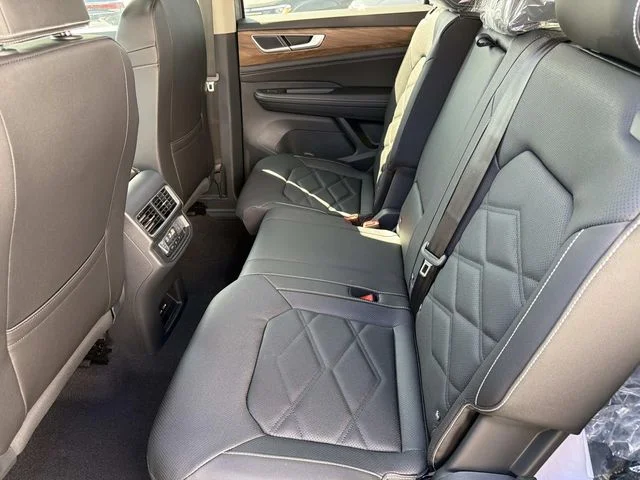 New 2026 Silver Volkswagen 2.0T SE image 12