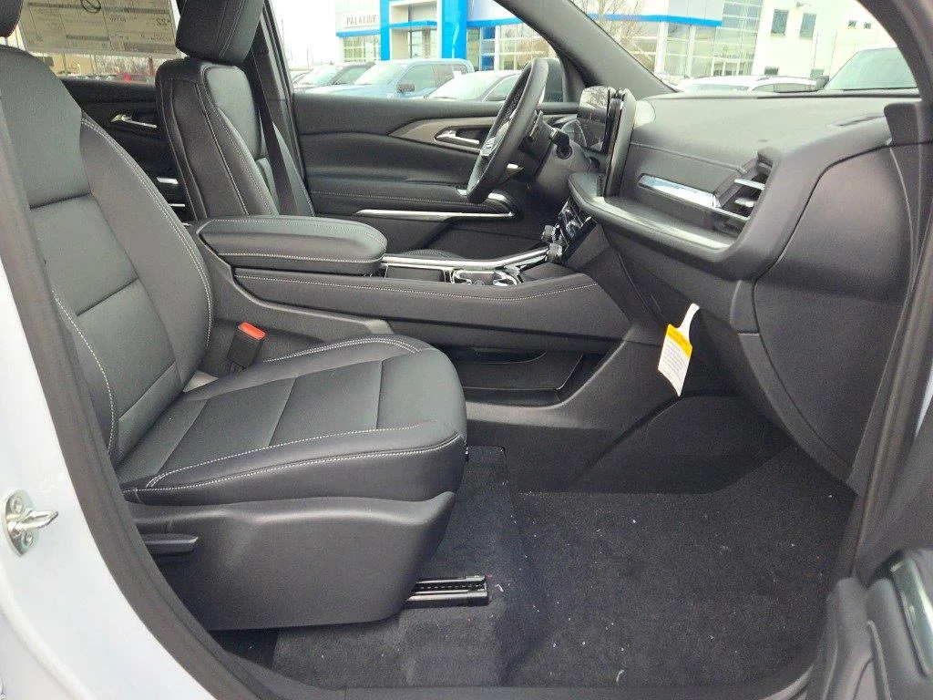 2026 Chevrolet Traverse LT - Photo 6