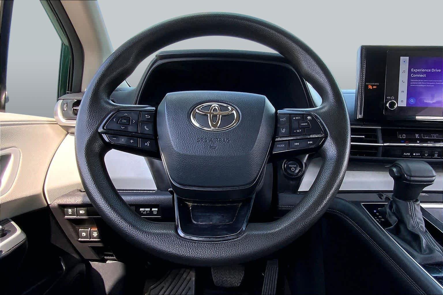 Used 2025 Cypress Toyota LE image 6