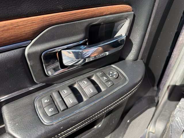2016 RAM Ram 1500 Pickup Laramie - Photo 11