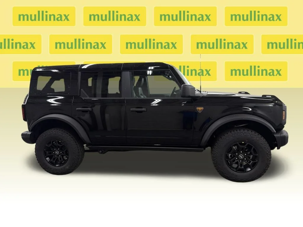 New 2026 Black Ford Badlands image 2