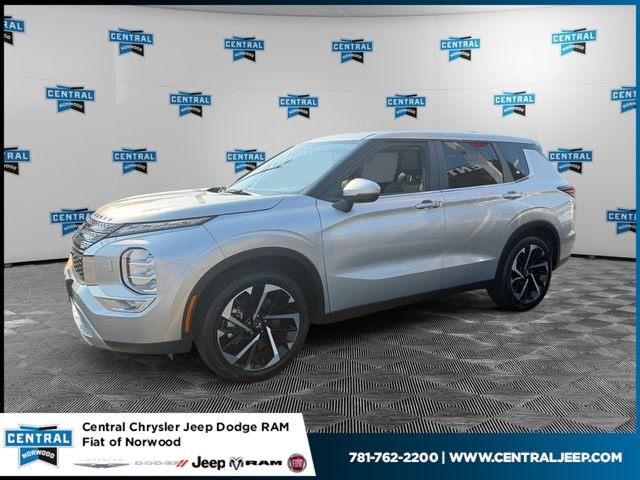 2024 Mitsubishi Outlander SE