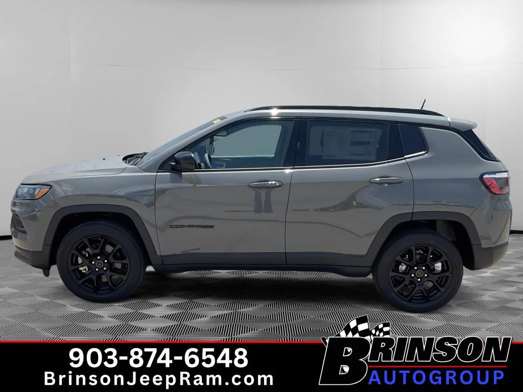 New 2026 Sting-Gray Clearcoat Jeep Latitude Altitude image 3
