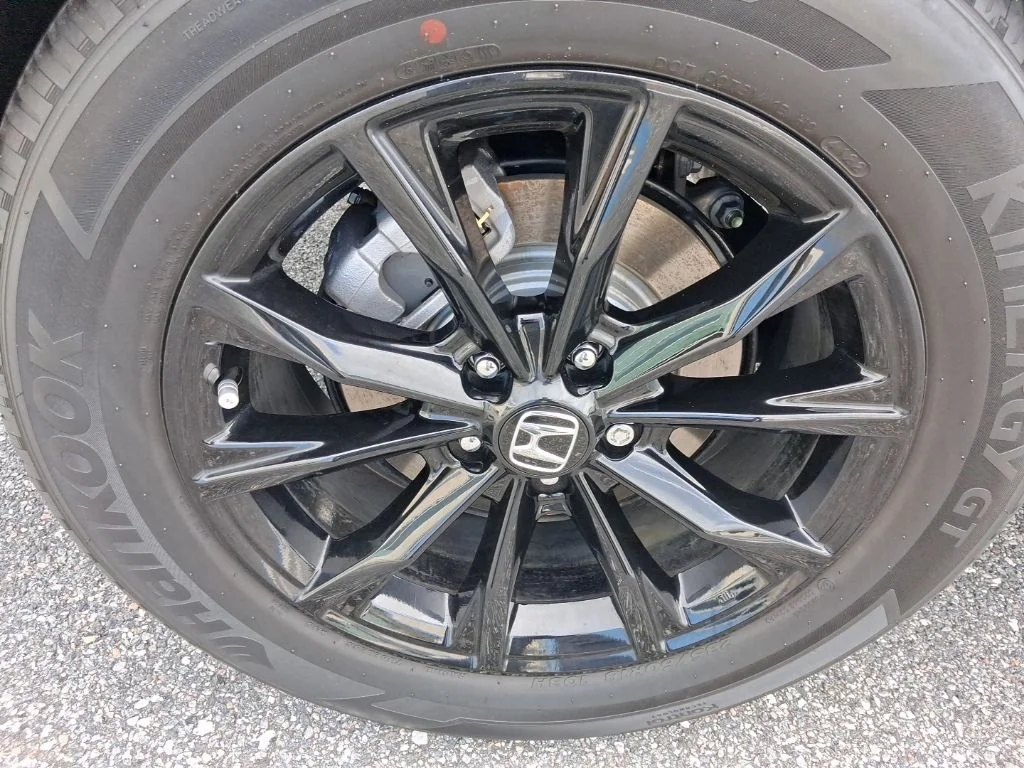 Used 2023  Honda Sport image 13