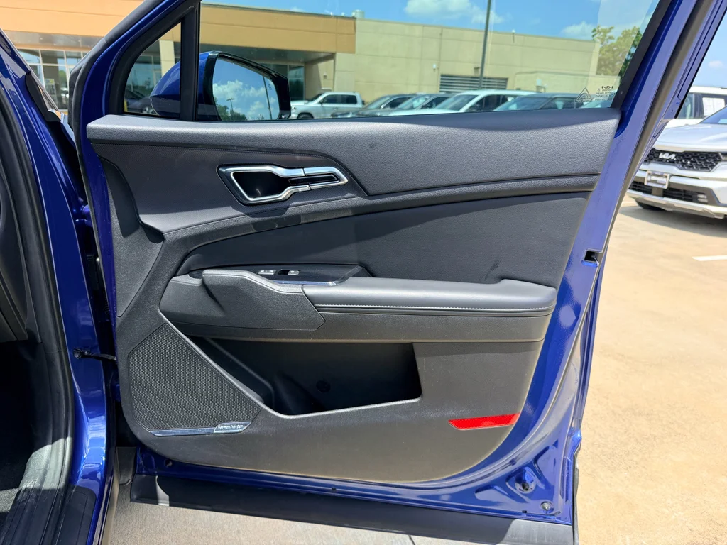 Used 2023 Sapphire Blue Kia SX-Prestige image 12