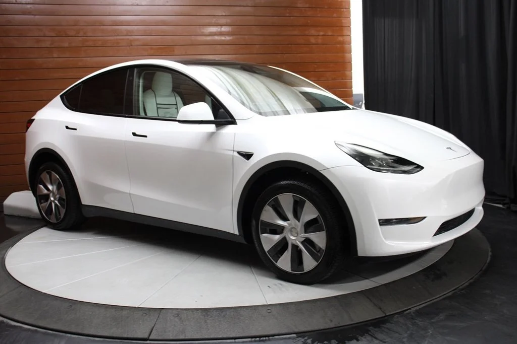 Used 2023 Pearl White Multi-Coat Tesla Long Range image 13