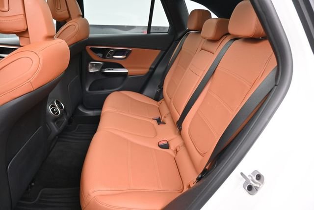 Used 2024 White Mercedes-Benz GLC 300 image 10