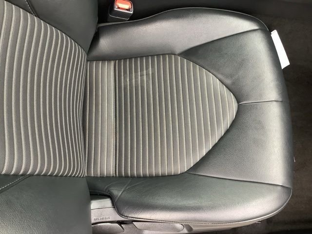 2021 Toyota Camry SE - Photo 15
