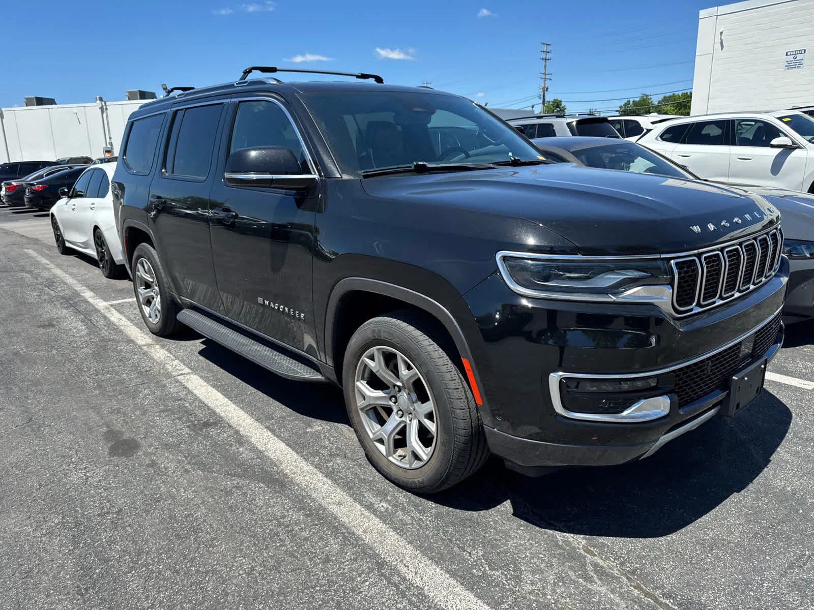 2022 Jeep Wagoneer Series II 4WD's photo