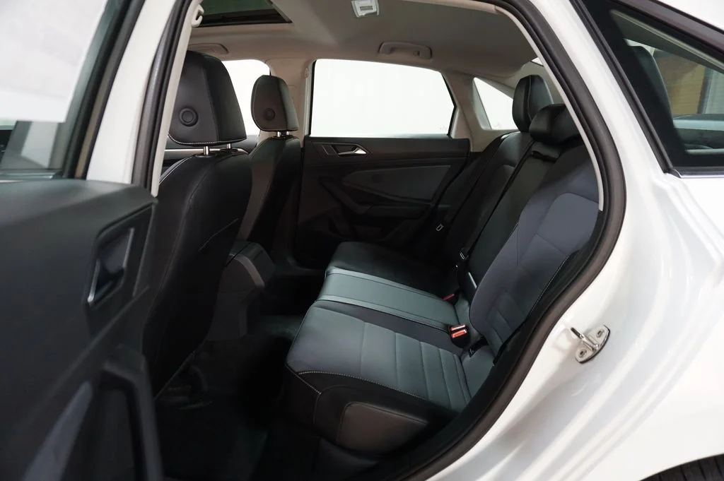 New 2026 White Volkswagen 1.5T SE image 11