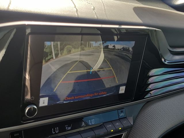 Used 2025  Toyota SE image 21
