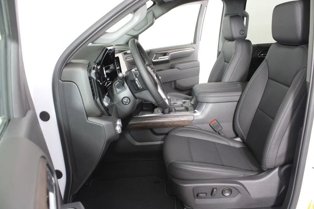 2026 GMC Sierra 1500 SLT - Photo 23