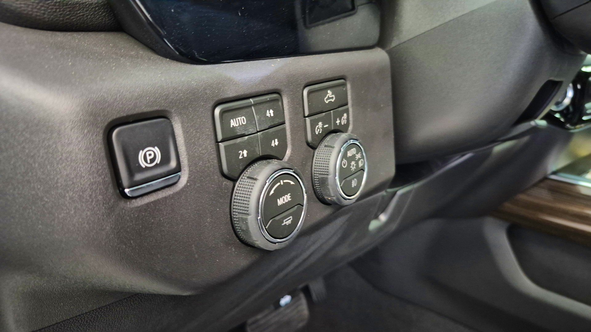 2026 Chevrolet Silverado 1500 LT Trail Boss - Photo 10
