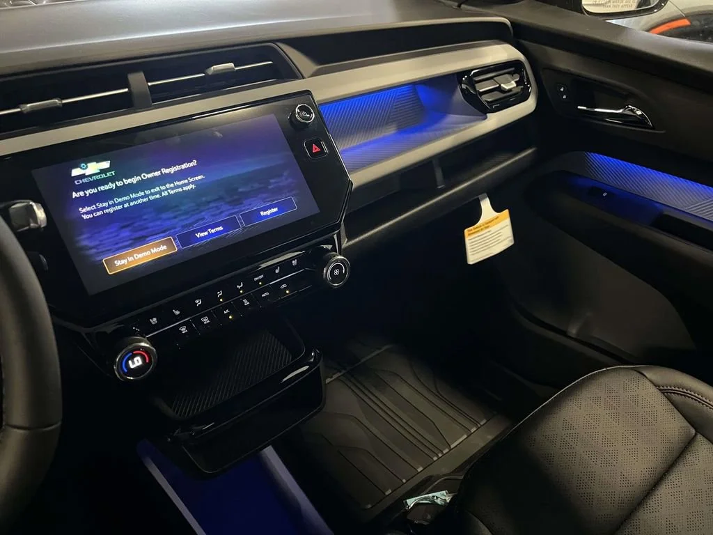 2027 Chevrolet Bolt RS - Photo 23